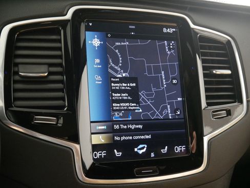 Used 2022 Volvo XC90 T6 Inscription w/ Lounge Package image 29