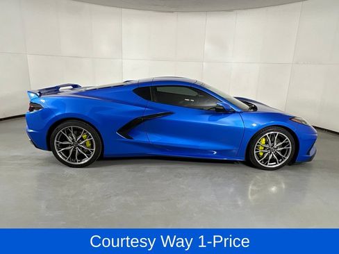 Used 2024 Chevrolet Corvette Stingray Preferred Cpe w/ Z51 Performance Package RWD image 11