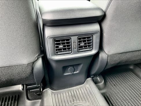Used 2023 Toyota RAV4 LE FWD image 10