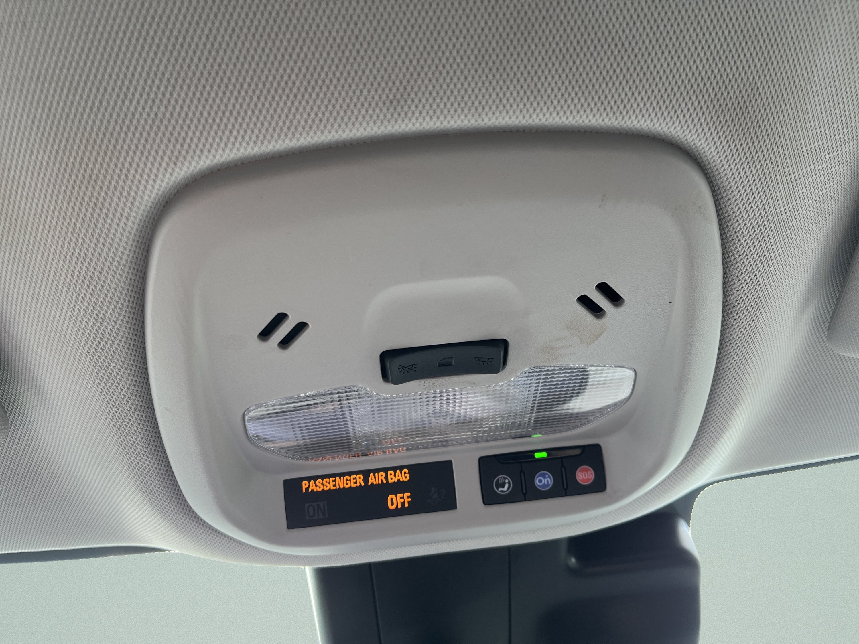 Used 2025 Chevrolet Trax LT FWD image 19