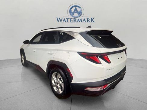 Used 2024 Hyundai Tucson SEL FWD image 2