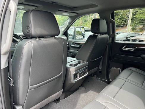 Used 2024 GMC Sierra 3500 Denali w/ Denali Reserve Package image 26