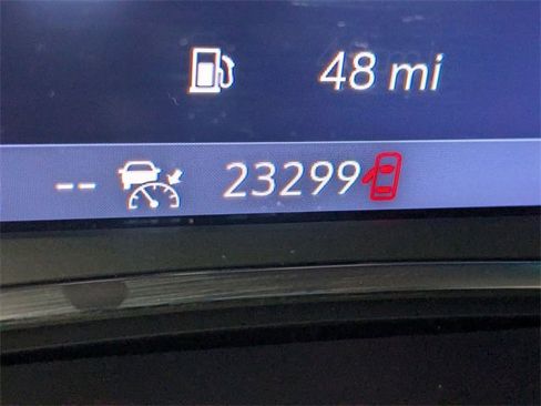 Certified 2023 Chevrolet Traverse RS w/ LPO, Floor Liner Package image 18