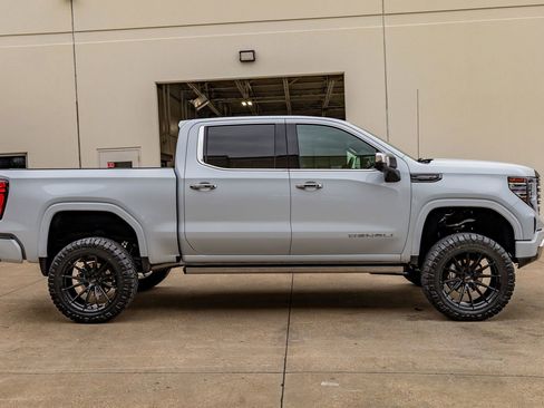 Used 2026 GMC Sierra 1500 Denali Ultimate AWD/4WD image 11