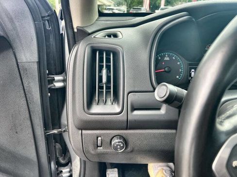 Used 2021 Chevrolet Colorado LT w/ LT Convenience Package RWD image 16