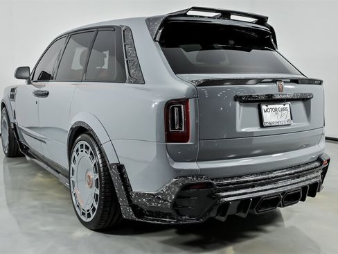 Used 2023 Rolls-Royce Cullinan AWD/4WD image 12