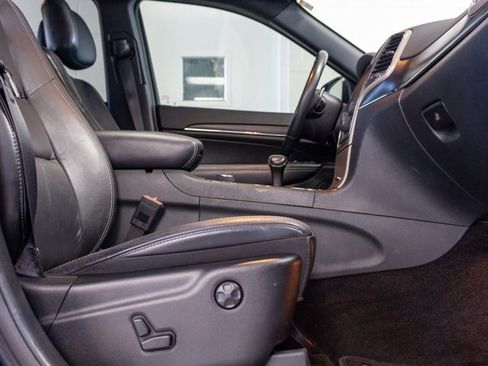 Used 2015 Jeep Grand Cherokee Limited image 16