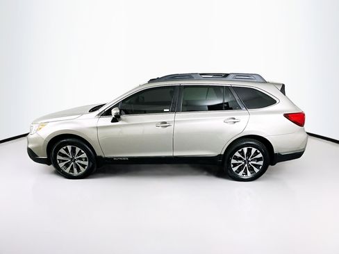 Used 2017 Subaru Outback 2.5i Limited image 4