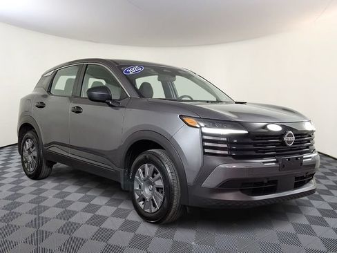Used 2025 Nissan Kicks S FWD image 1
