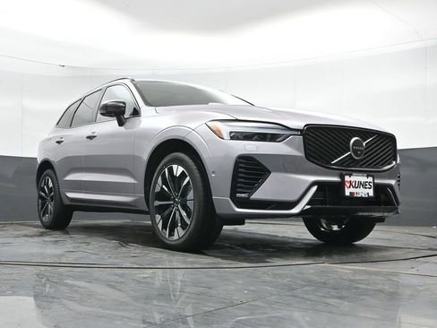 New 2026 Volvo XC60 T8 Plus w/ Climate Package AWD/4WD image 37