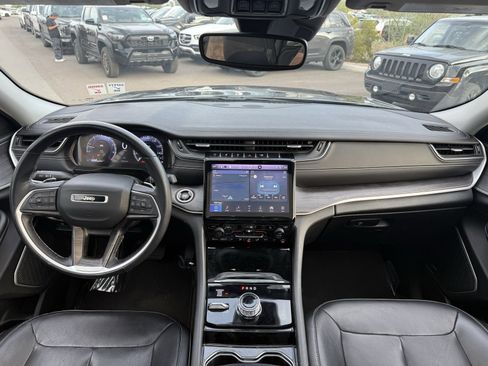 Used 2021 Jeep Grand Cherokee L Limited image 19