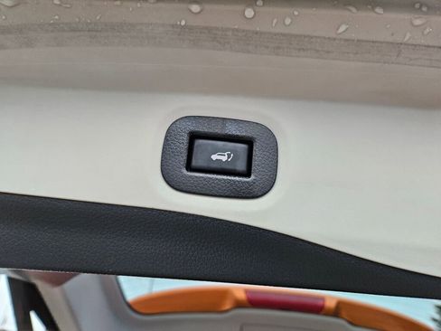 Used 2019 Nissan Rogue SV w/ Sun & Sound Touring Package image 22