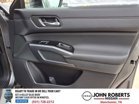 New 2026 Nissan Pathfinder SL w/ SL Premium Package AWD/4WD image 21