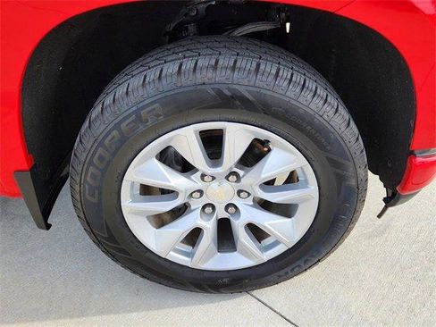 Used 2019 Chevrolet Silverado 1500 Custom w/ Custom Convenience Package image 16