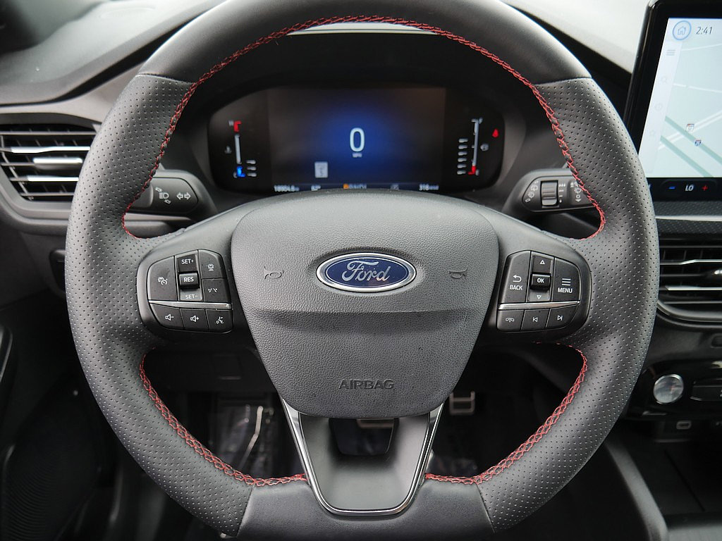 Used 2024 Ford Escape ST-Line w/ Tech Pack #1 AWD/4WD image 18