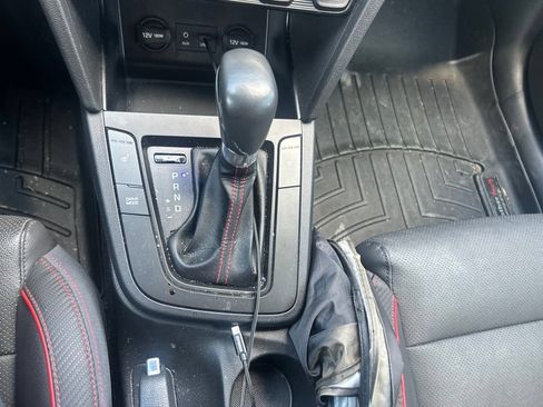 Used 2020 Hyundai Elantra Sport w/ Premium Package 02 FWD image 17