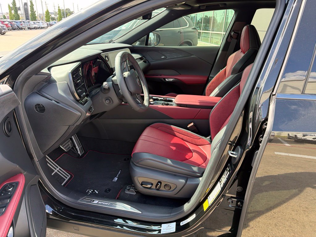 Used 2024 Lexus RX 500h F Sport w/ Convenience Package AWD/4WD image 3