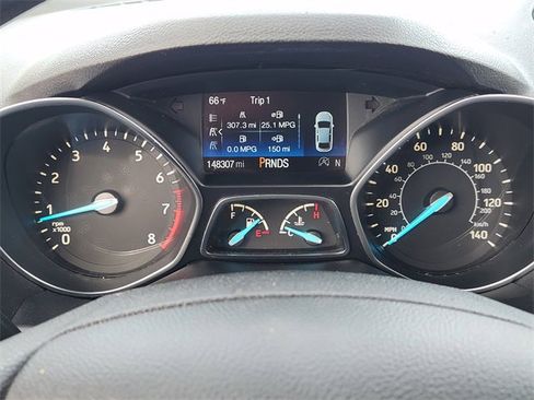 Used 2017 Ford Escape SE image 16