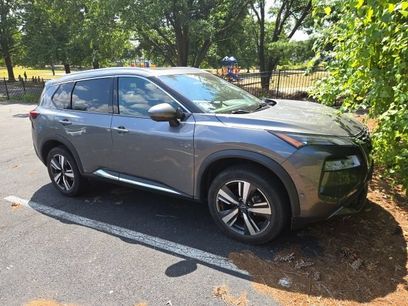 Used 2023 Nissan Rogue SL w/ SL Premium Package