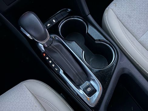 Used 2022 Buick Encore GX Preferred w/ Cold Weather Comfort Package FWD image 24