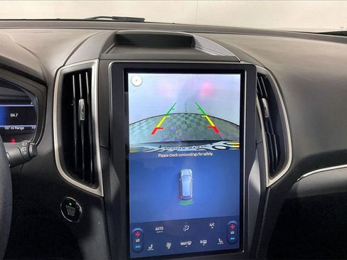 Used 2022 Ford Edge SEL w/ Sport Appearance Package image 21