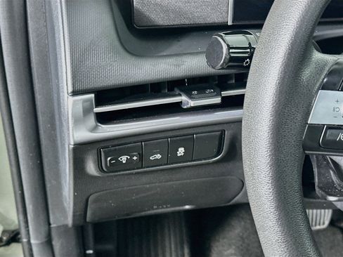 Used 2025 Hyundai Santa Cruz SEL FWD image 17