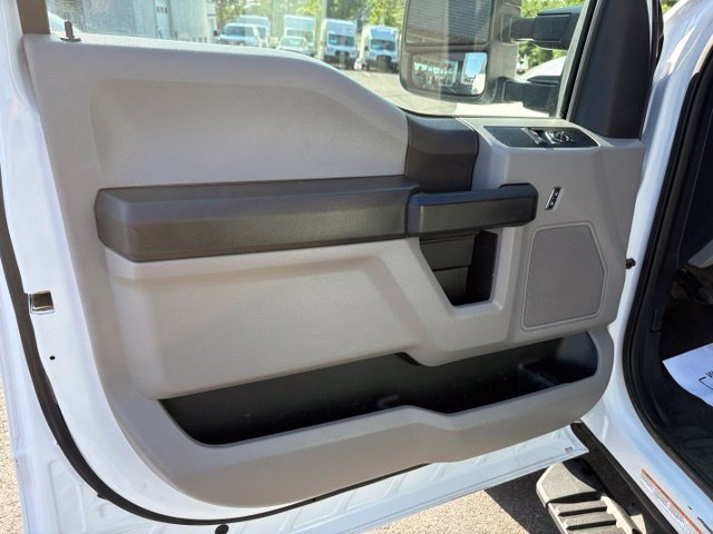 Used 2019 Ford F550 4x4 Regular Cab Super Duty image 11