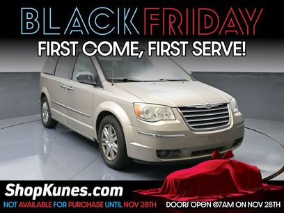 Used 2009 Chrysler Town & Country Limited w/ Flexible Seating Group