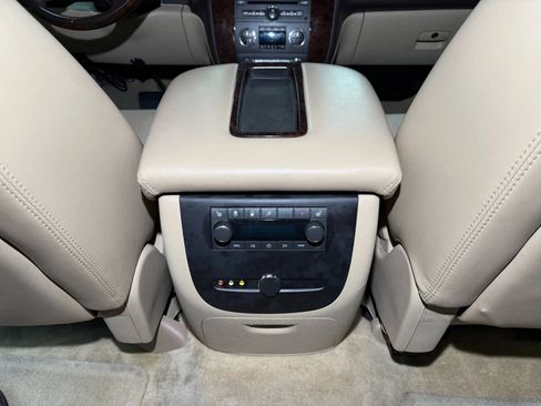 Used 2007 GMC Yukon Denali image 24