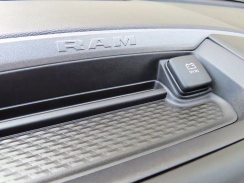 Used 2024 RAM 3500 Tradesman w/ Chrome Appearance Group image 11