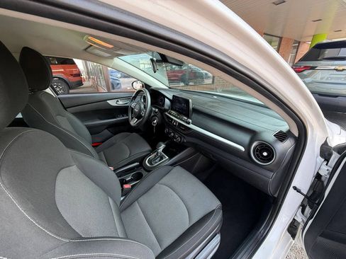 Used 2024 Kia Forte LXS FWD image 28