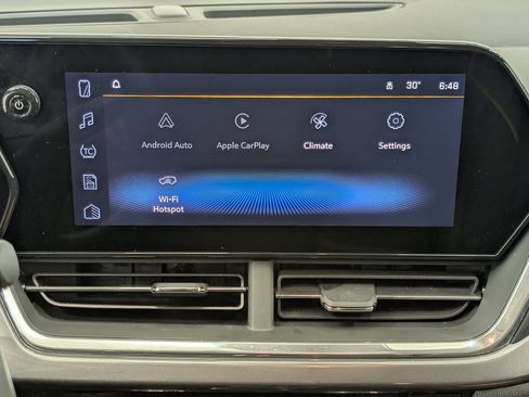 Used 2024 Chevrolet Trax ACTIV w/ Sunroof Package image 25