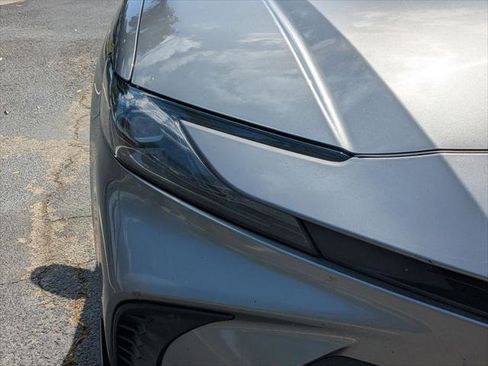 Certified 2025 Toyota Camry SE FWD image 3