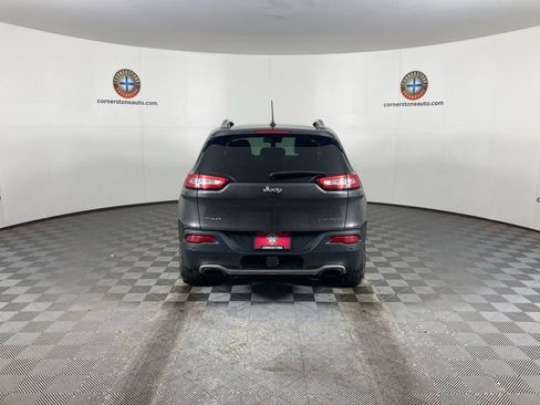 Used 2018 Jeep Cherokee Limited w/ Technology Group image 20