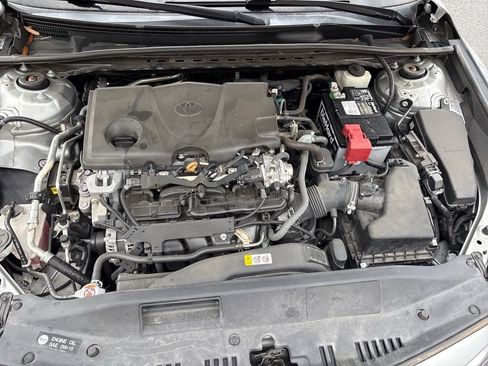 Used 2021 Toyota Camry SE FWD image 21
