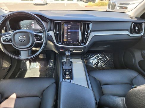 Used 2021 Volvo V60 T5 Cross Country w/ Climate Package AWD/4WD image 18