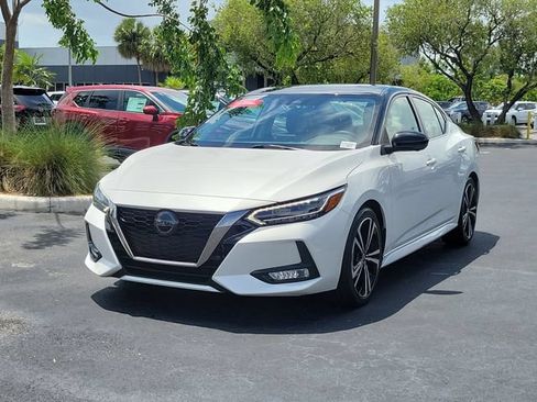 Used 2023 Nissan Sentra SR w/ SR Premium Package FWD image 28