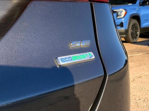 Used 2018 Ford Fusion SE w/ Fusion SE Technology Package image 26