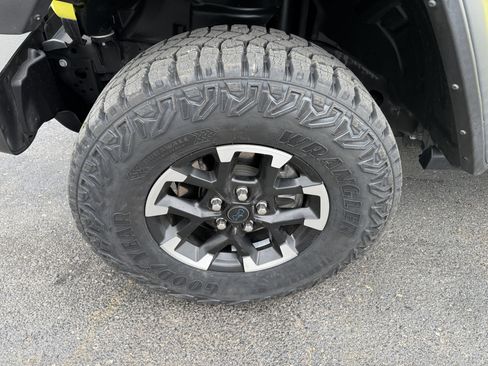 Used 2024 Jeep Wrangler Unlimited Rubicon 4xe AWD/4WD image 33