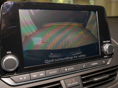 New 2025 Nissan Altima 2.5 SR image 11