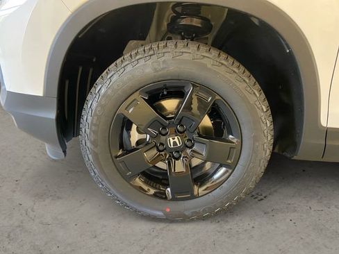 New 2026 Honda Ridgeline Black Edition image 14