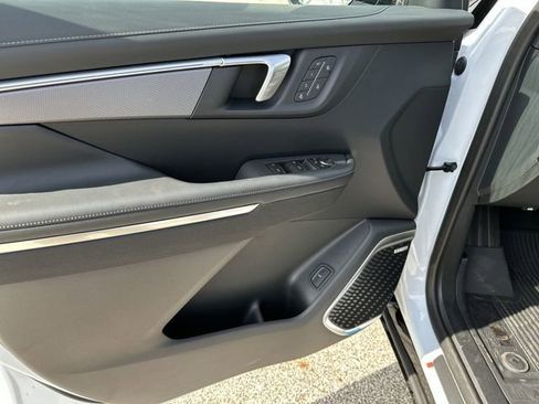 New 2026 Buick Enclave Sport Touring w/ Power Package FWD image 17