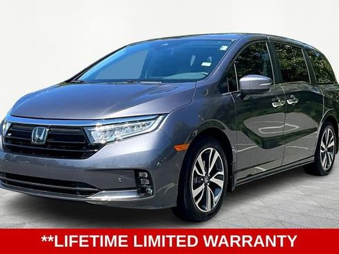 Used 2024 Honda Odyssey Touring image 3