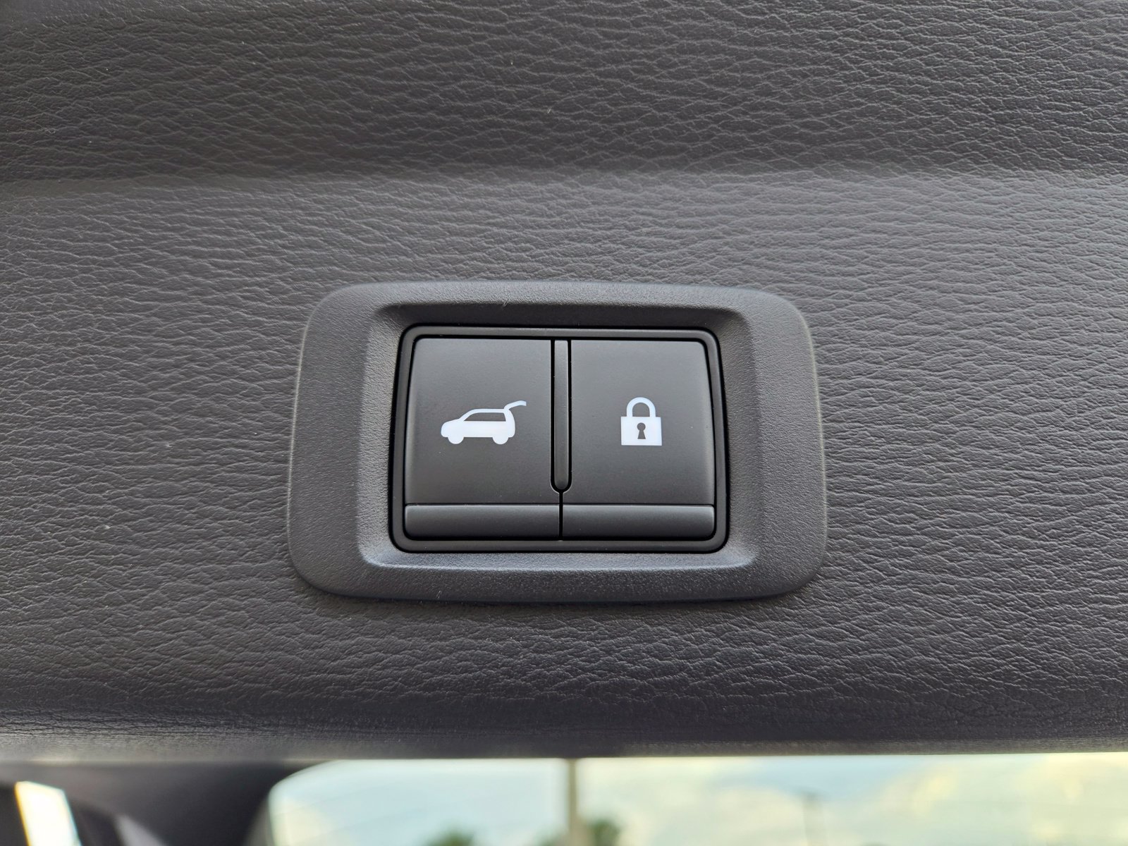 Used 2025 Mitsubishi Outlander SEL FWD image 21