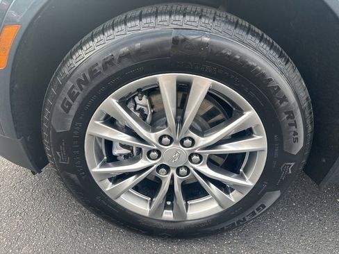 Used 2021 Cadillac XT5 Premium Luxury image 10