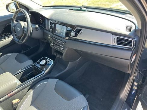 Used 2019 Kia Niro EX w/ Cold Weather Package 2.0 image 27