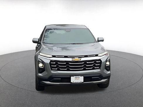 Used 2025 Chevrolet Equinox LT image 3