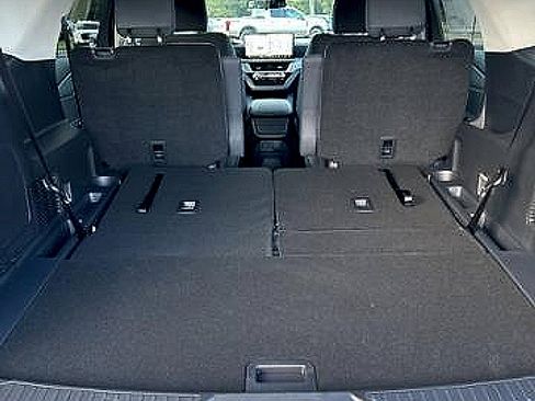 New 2026 Ford Explorer Active image 9