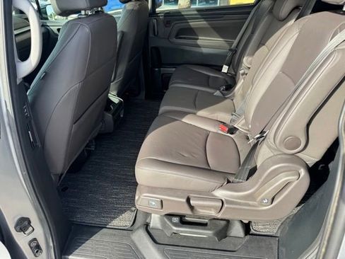 Used 2023 Honda Odyssey EX-L image 12