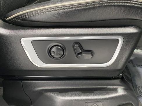 Used 2023 RAM 1500 Laramie image 20